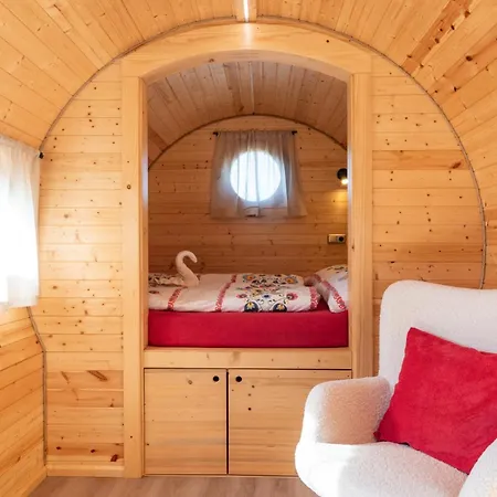 Wellnes Hříbek Apartamento *