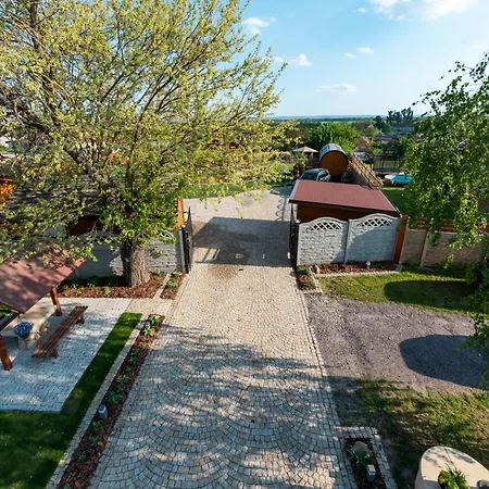 Wellnes Hribek Apartment