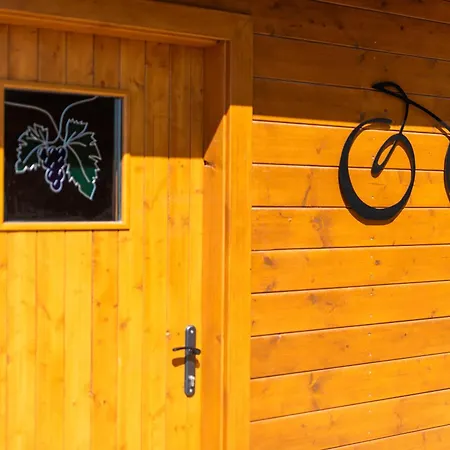 Wellnes Hříbek Apartamento *